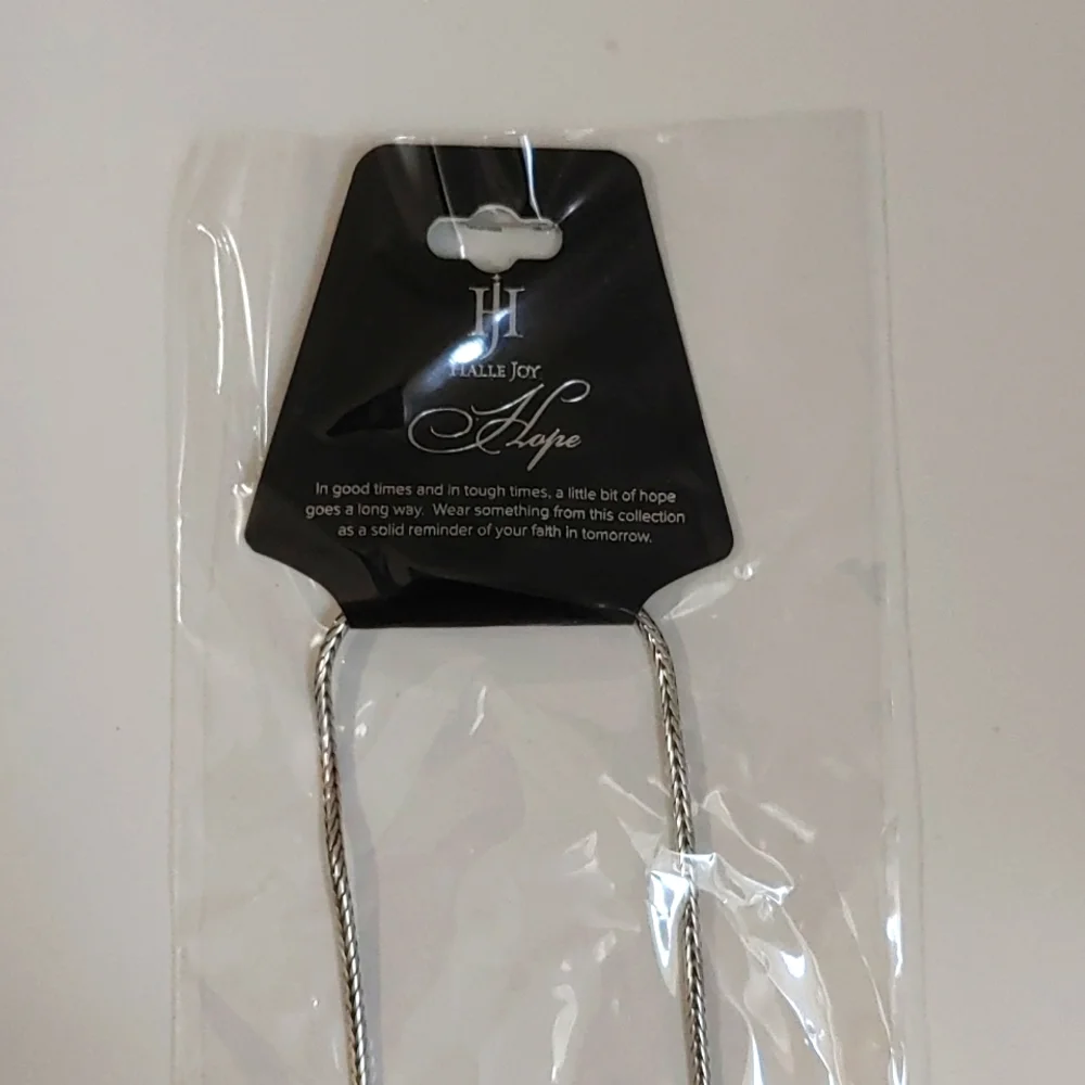 NWT Halle Joy Hope Silver Old Rugged Cross Necklace - Picture 2 of 6